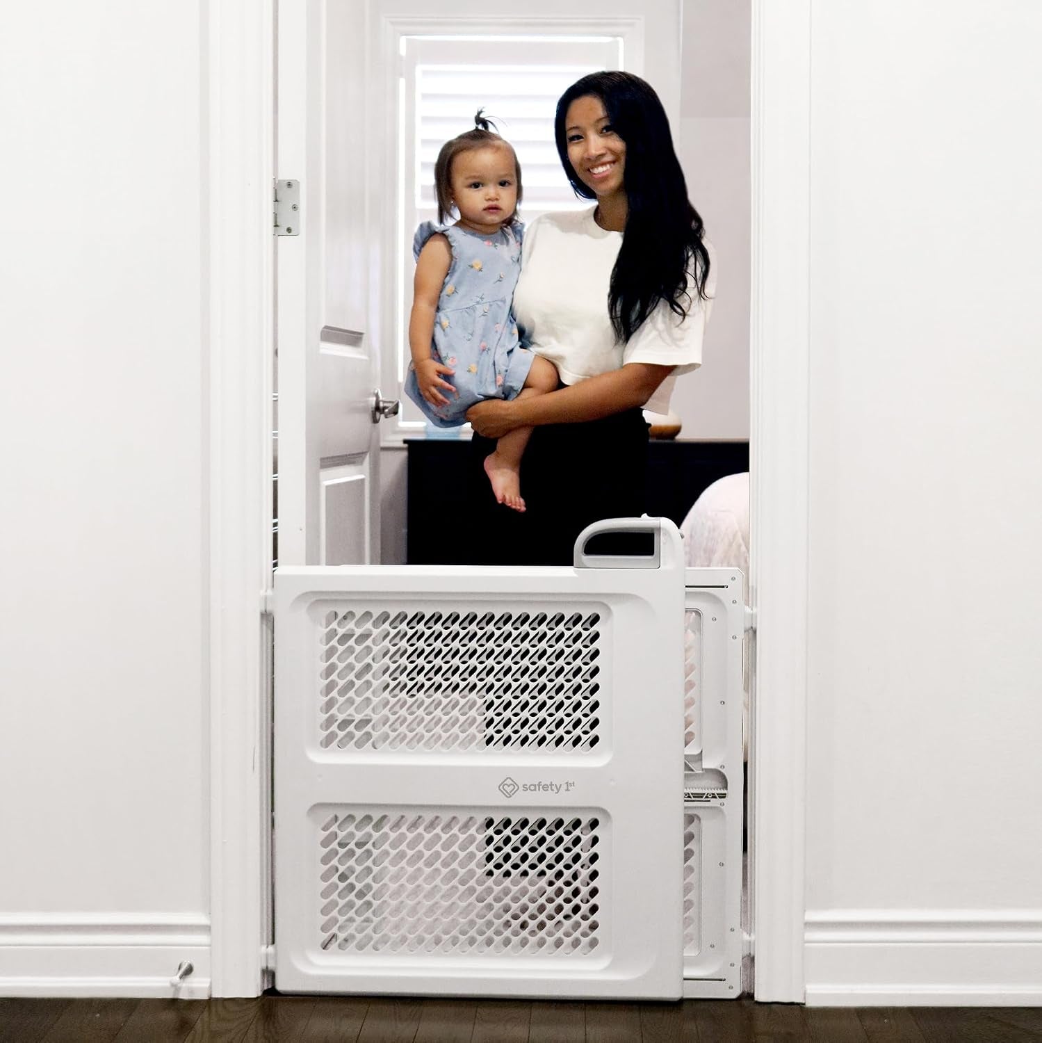 Lift, Lock and Swing Gate - Pressure or Hardware Installed, Fits Spaces between 28" and 42" Wide, 28" Tall, White